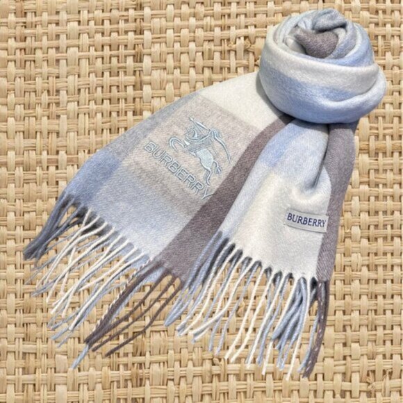 Burberry Scarf - Picture 1 of 3